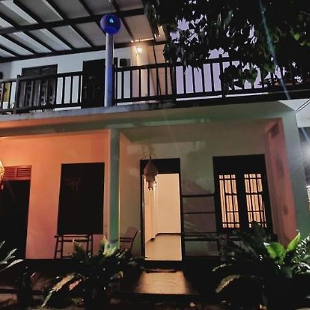 Sundance Surf Coconut Point Hotell Weligama Eksteriør bilde